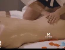 按摩男巨棒操坏矜持人妻