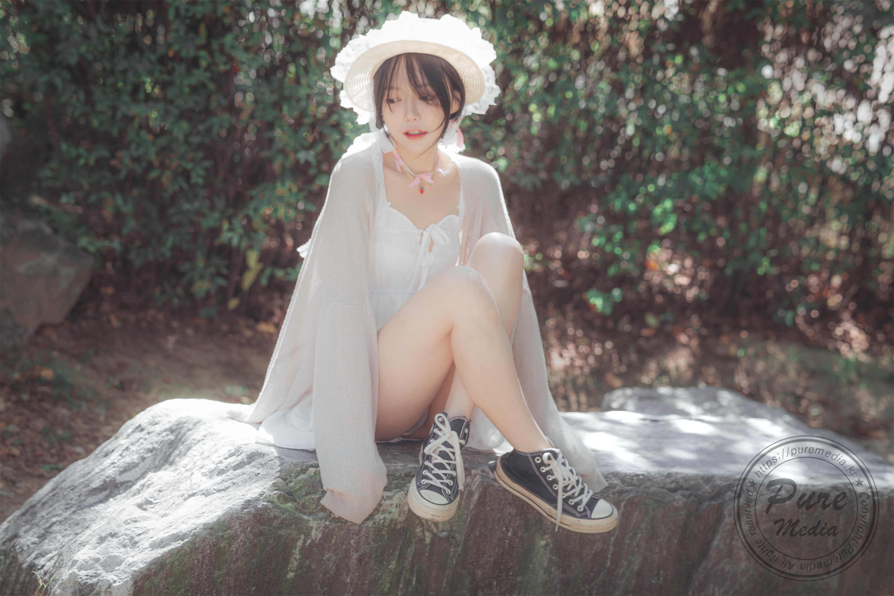 Pure-Media-Vol.208-Romi-Hot-Date-with-His-Girl-4kUp-007.jpg